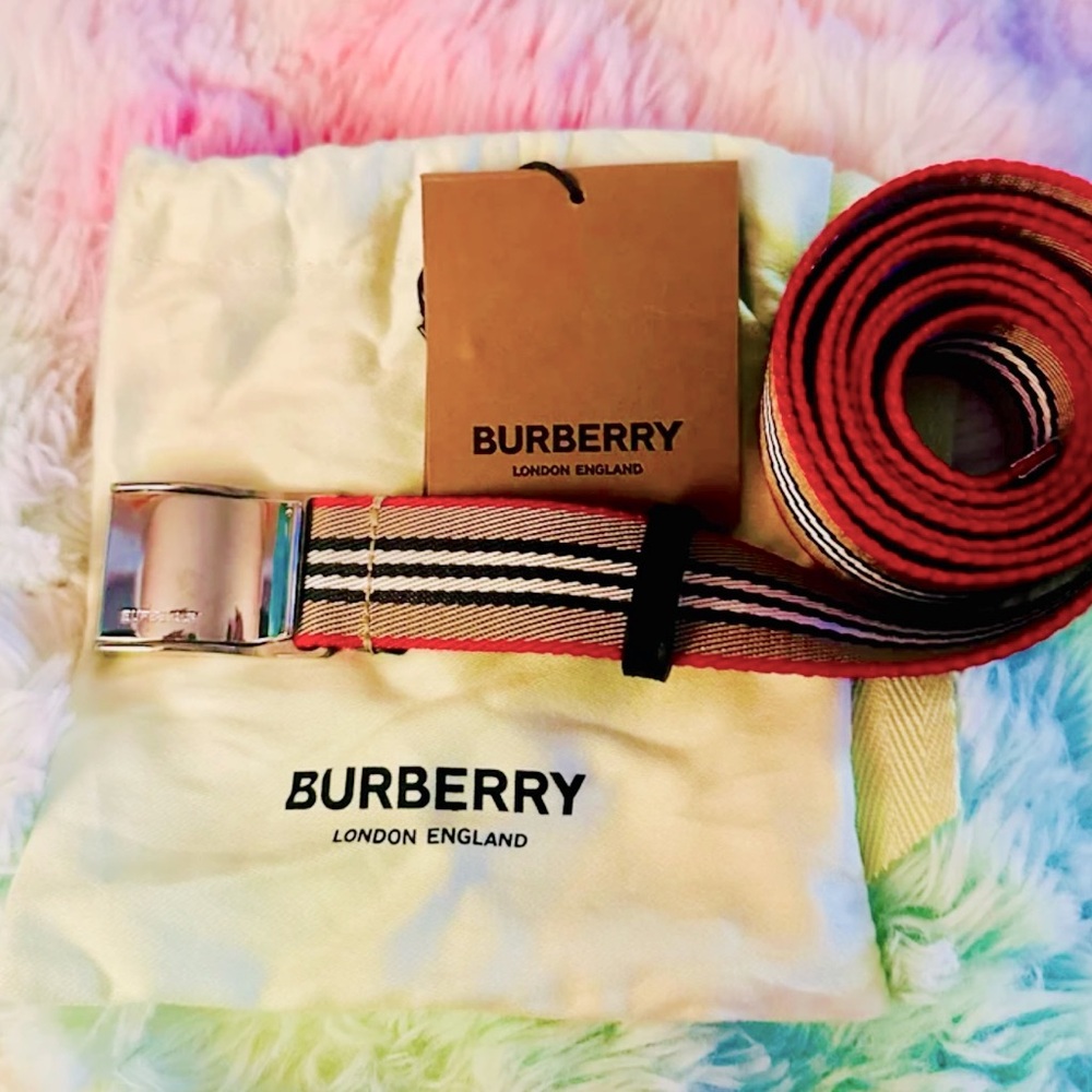 Burberry Red and black men’s belt
